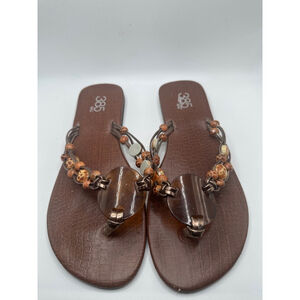 Women's 385 Fifth Brown Sandals Size 8 thong sandals